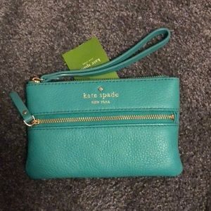 This is a Kate spade wrist kit!